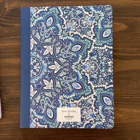 NWT limited edition set of 2 Vera Bradley 160 page composition notebooks - Picture 2 of 7